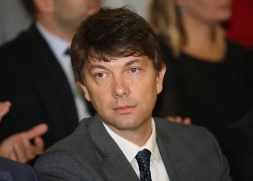 CLS: Novi talas zapošljavanja u javnoj upravi pred izbore CLS: Novi talas zapošljavanja u javnoj upravi pred izbore