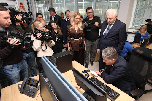 Pošta Srbije u Beogradu otvorila novi Kontakt centar koji podržava veštačka inteligencija Pošta Srbije u Beogradu otvorila novi Kontakt centar koji podržava veštačka inteligencija